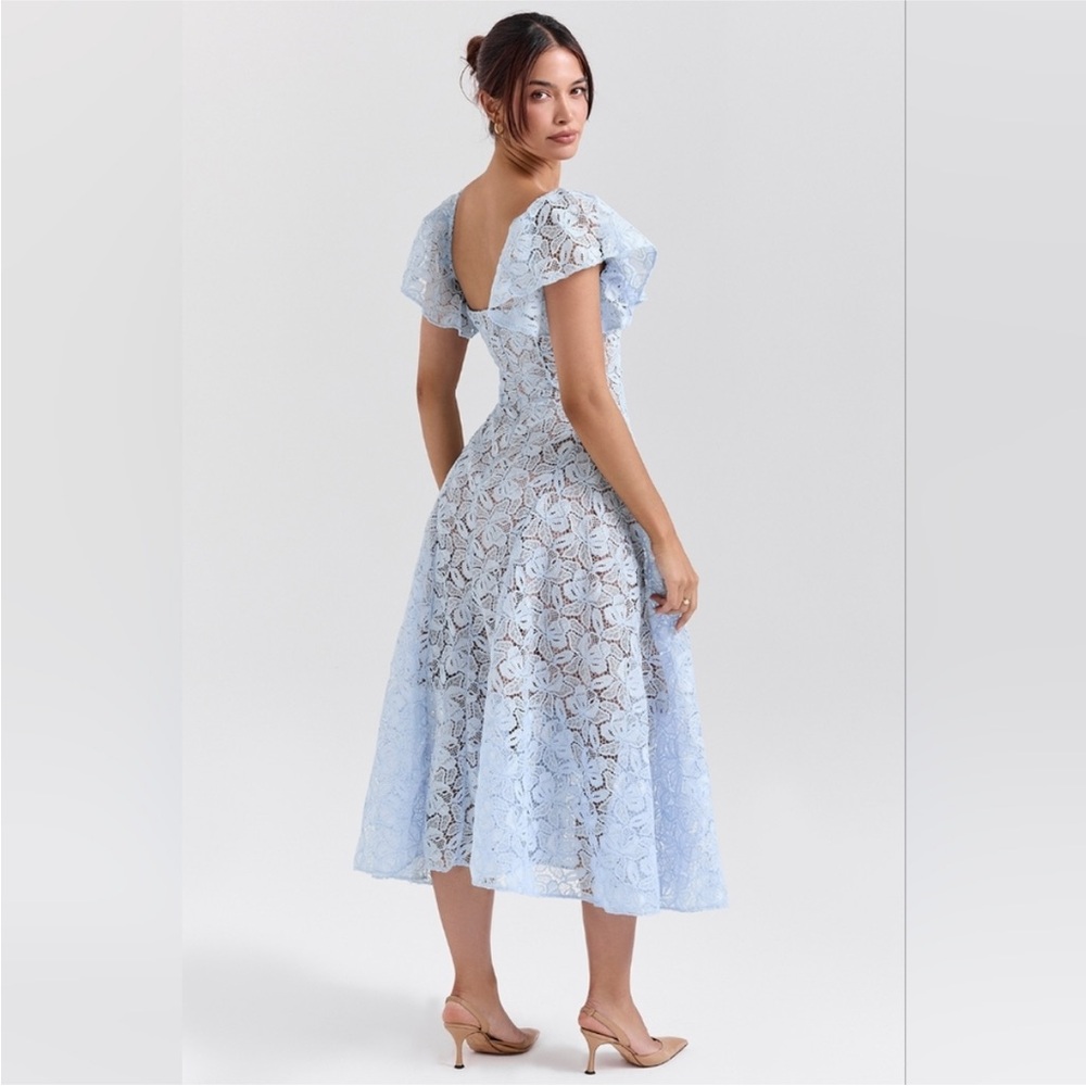 HOUSE OF CB 'Austen' Bluebell Floral Lace Midi Dress - Picture 3 of 10